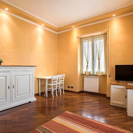 A Poche Fermate Dal Centro - Design Home Рим Экстерьер фото